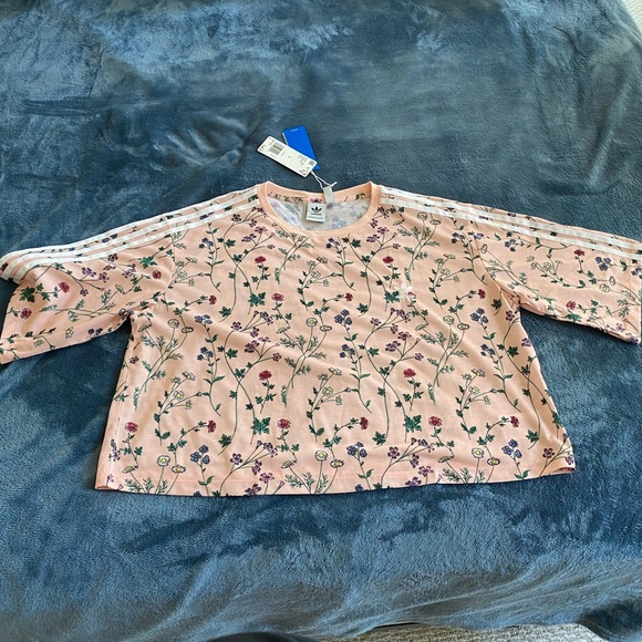 Adidas cropped top - Picture 1 of 5